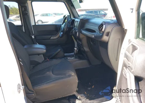 2016 Jeep Wrangler Unlimited Black Bear из США, поврежденный, VIN 1C4BJWDG1GL134329